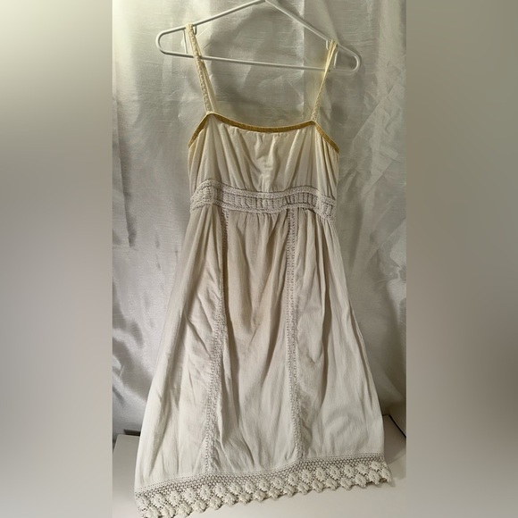 Old Navy Maternity Sleeveless Dress White - Picture 2 of 9